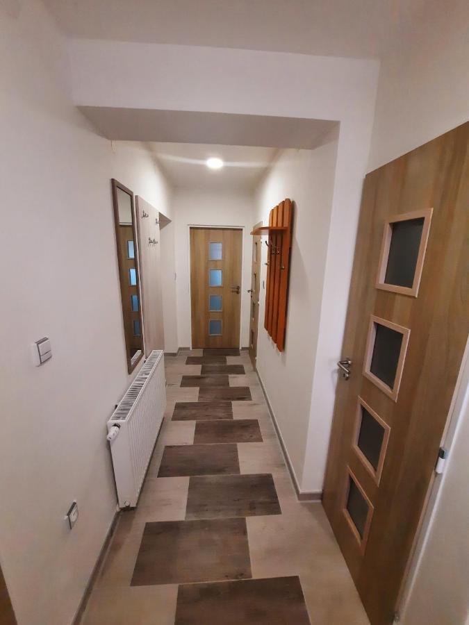 Apartman Sen Petrov Luaran gambar