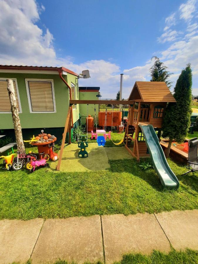 Apartman Sen Petrov Luaran gambar