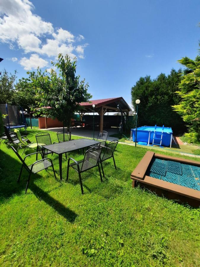 Apartman Sen Petrov Luaran gambar