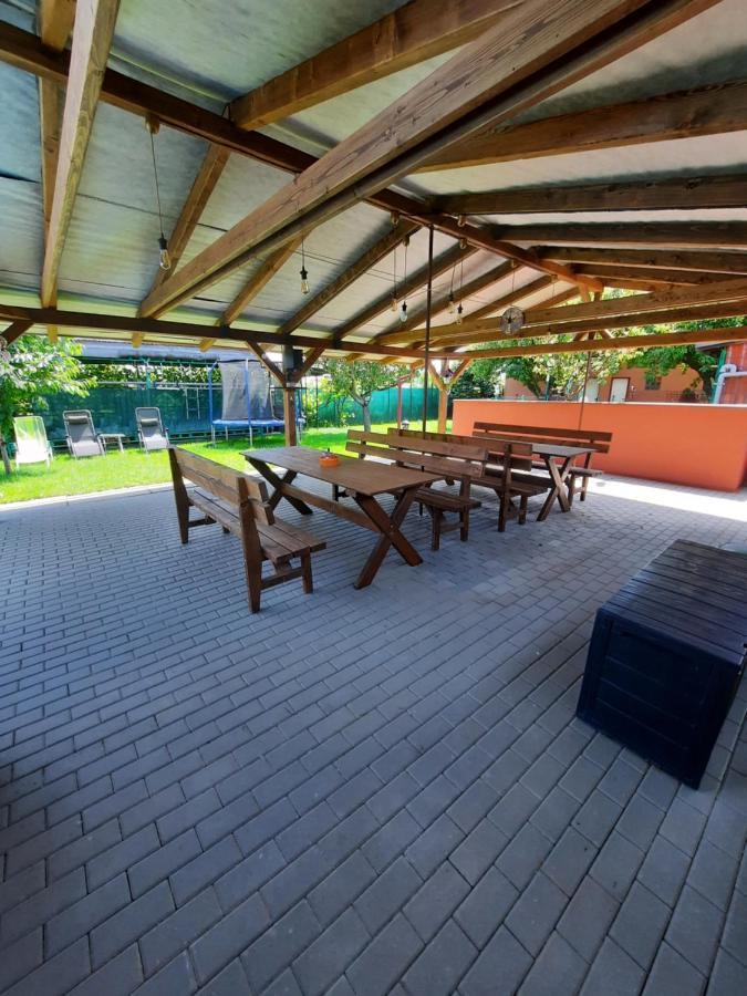 Apartman Sen Petrov Luaran gambar