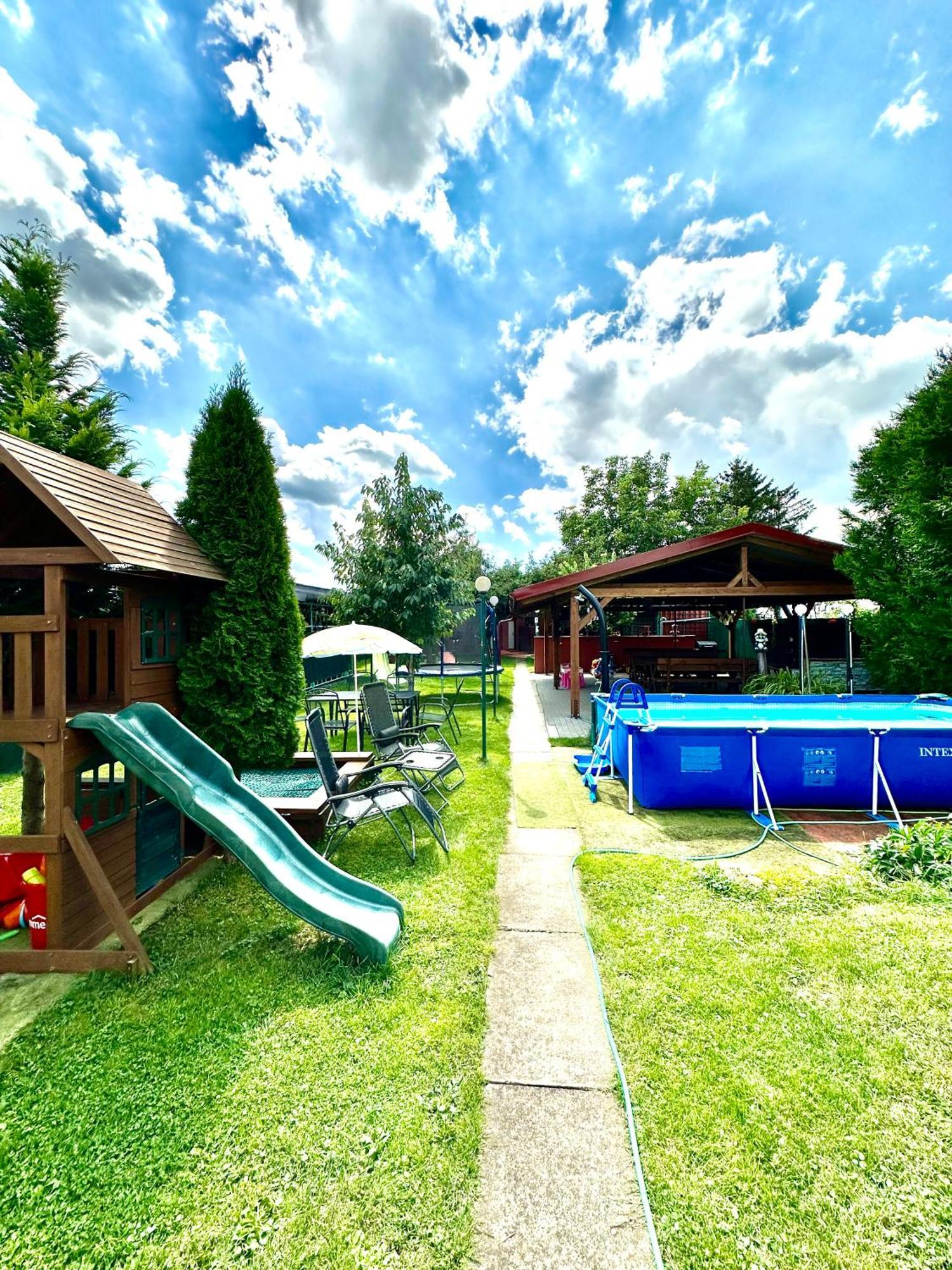 Apartman Sen Petrov Luaran gambar