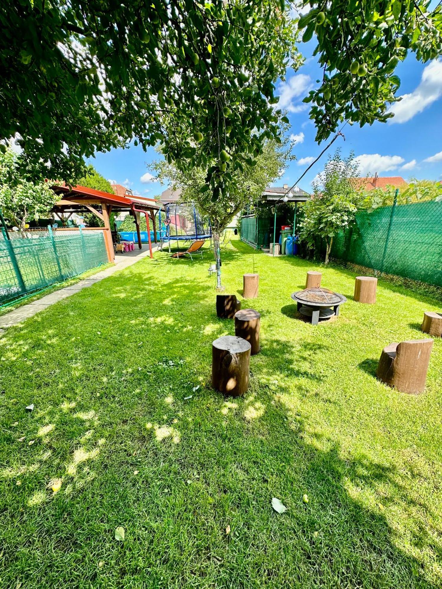 Apartman Sen Petrov Luaran gambar